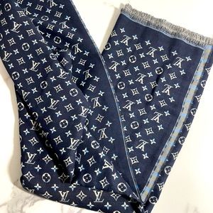 Louis Vuitton scarf